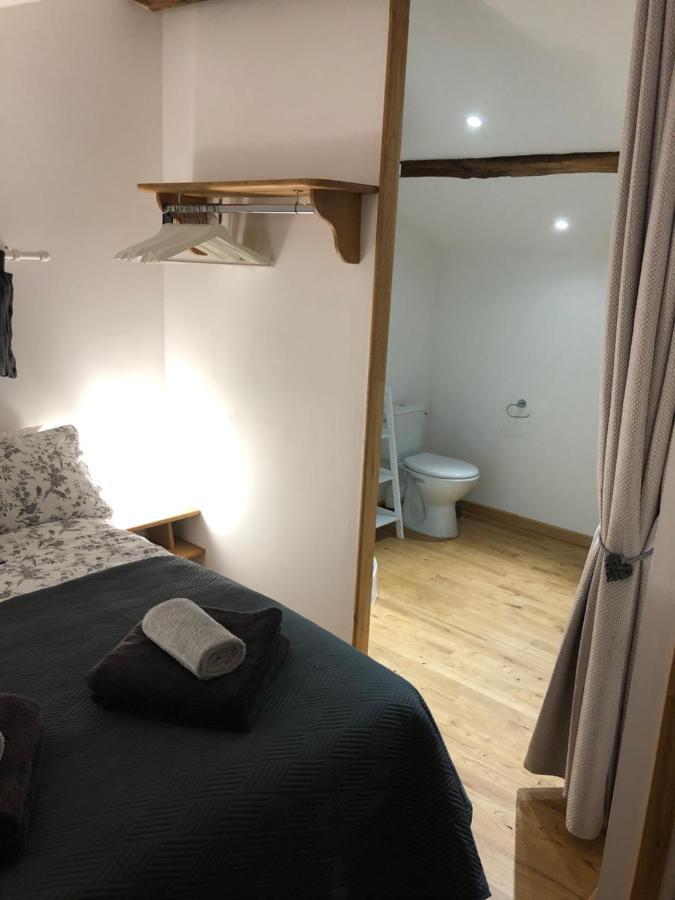 The Walnut Tree Chambre D'Hotes Le Dorat Exterior photo